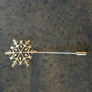 Vintage 1970s Avon Gold Snowflake Stickpin Brooch Retro Fashion Jewelry Pin